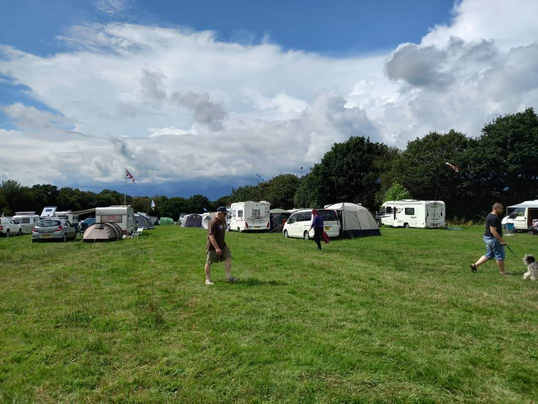 Camping - Farmer Dick's Camping Weekender. Westdown Farm, Hatherleigh, Devon
