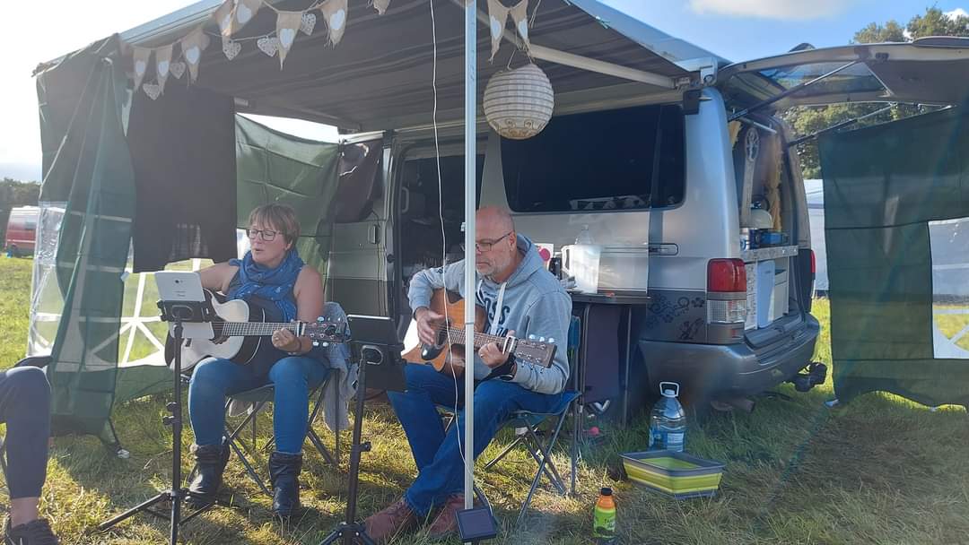 Live Music - Farmer Dick's Camping Weekender. Westdown Farm, Hatherleigh, Devon